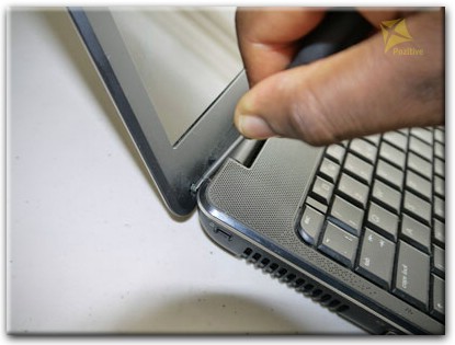 Замена экрана ноутбука Compaq в Омске
