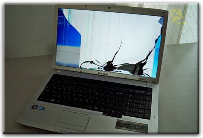 замена матрицы на ноутбуке Samsung во Владивостоке